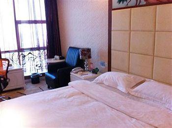 Nanchang Huayu New World Hotel Екстериор снимка